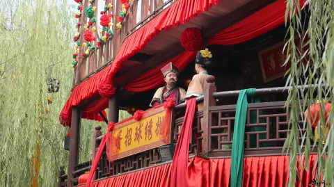 宋城街头表演
