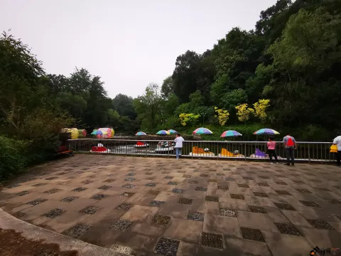 满陇桂雨公园（儿童公园）