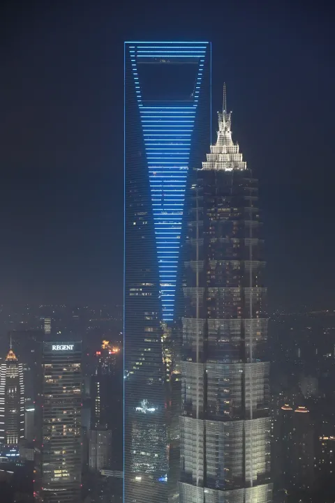 黄浦江边的夜景4