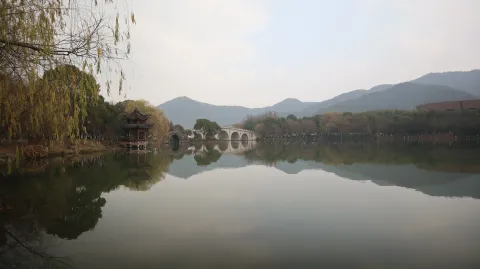 湘湖边的景色