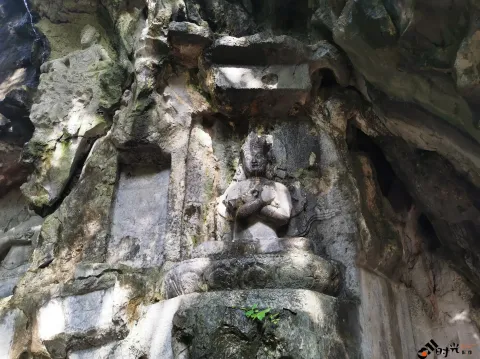 灵隐寺飞来峰