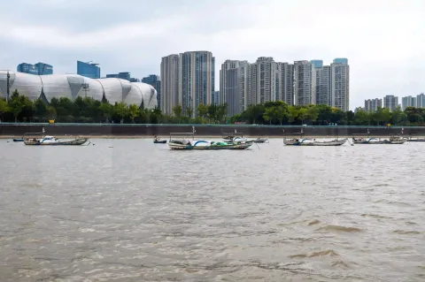 钱塘江过江轮渡上看两岸风景12