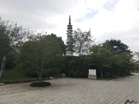 白塔公园