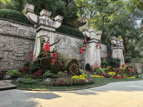 攀爬吴山观景1