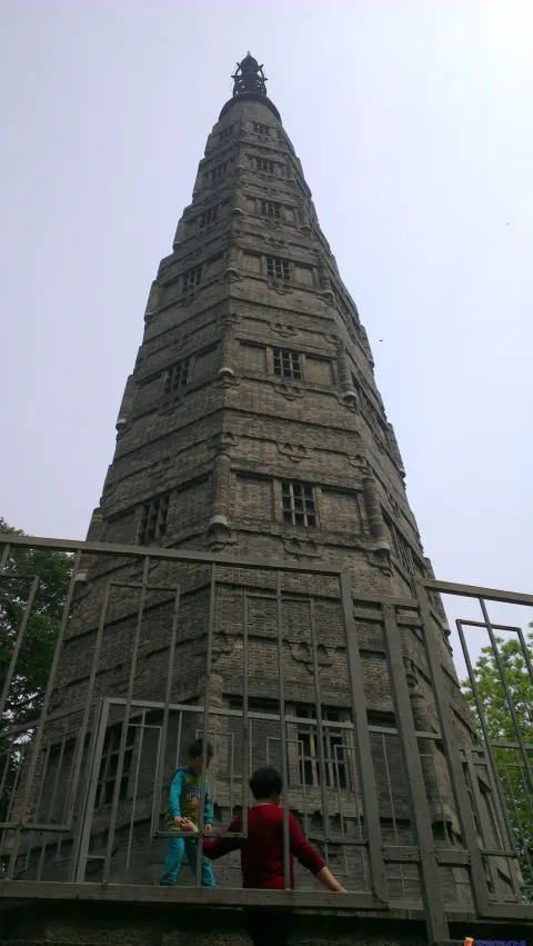 五四爬宝石山