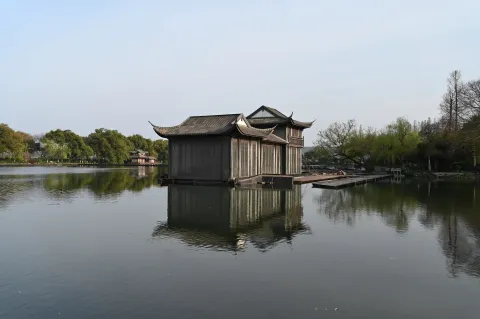 曲院风荷岳湖7