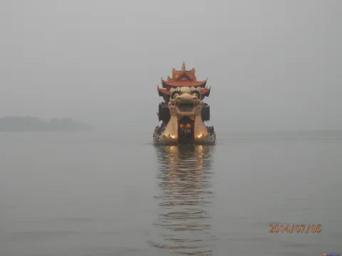 西湖游玩