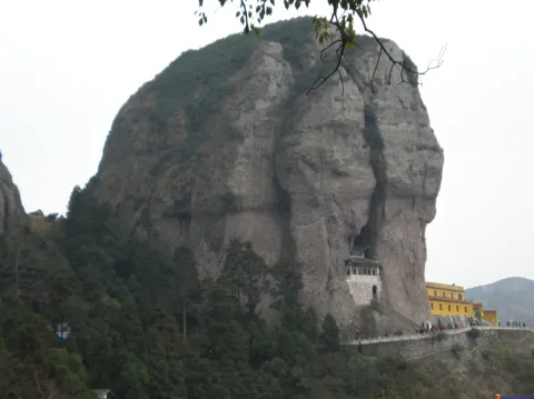 羊角洞