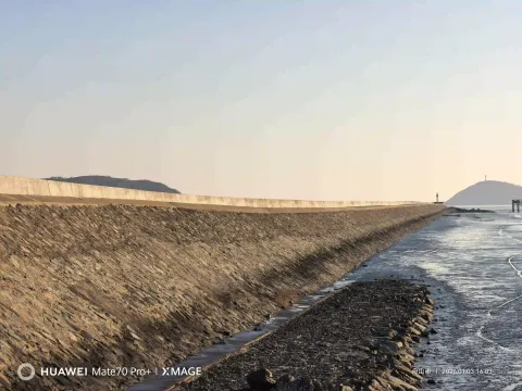 薄刀嘴滩涂堤坝7