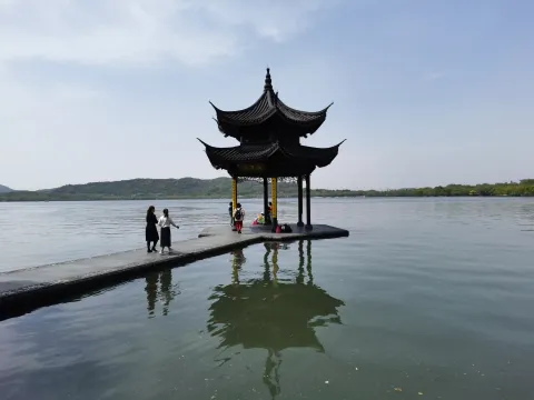 集贤亭1