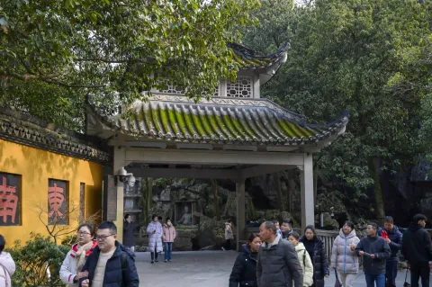 飞来峰2