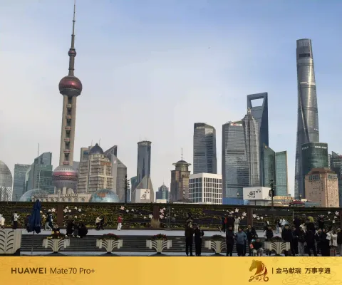上海外滩与黄浦江两岸的景色4