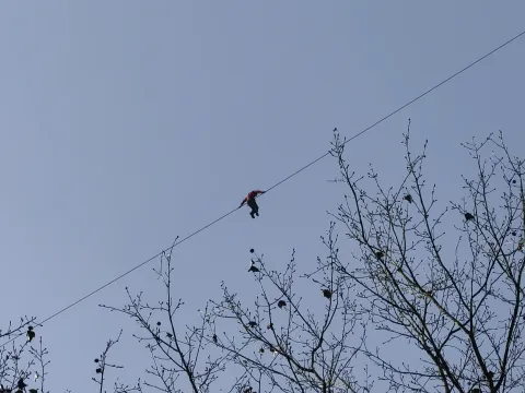灵岩飞渡1