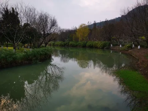 湘湖边的景色