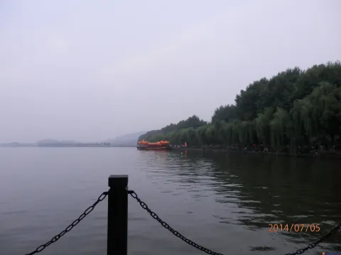 西湖游玩