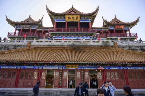 会稽山龙华寺11