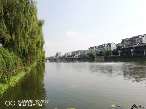 塘栖古镇，运河两岸景色