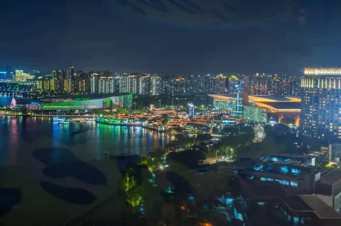 摩天轮上，饱览金鸡湖夜色15