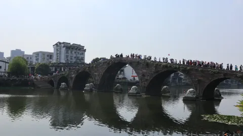 塘栖古镇，运河两岸景色