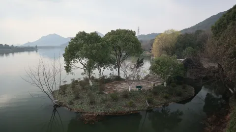 湘湖边的景色