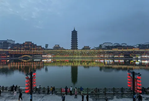 夜间的太湖古镇2