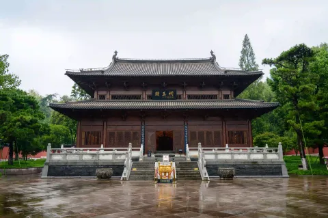临安钱王陵公园6