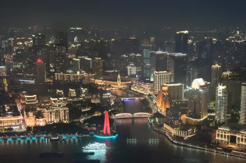 黄浦江边的夜景10