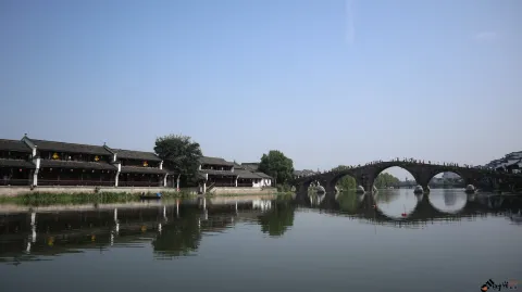 塘栖古镇，运河两岸景色