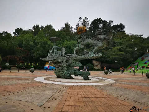 满陇桂雨公园（儿童公园）