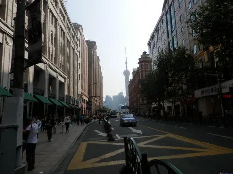 早晨的上海外滩