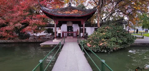 西湖，平湖秋月