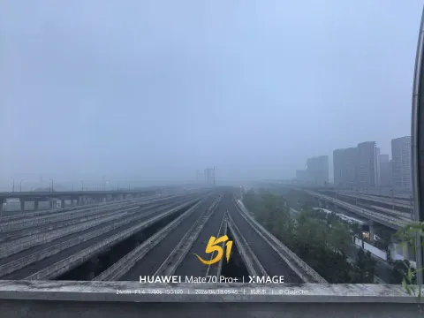 清晨时分往西站赶早班车3