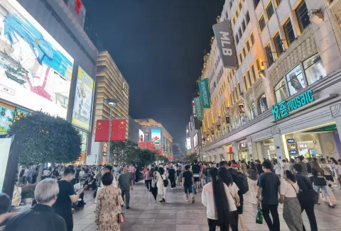 南京路步行街的夜晚6
