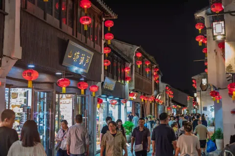 七里山塘的夜晚2
