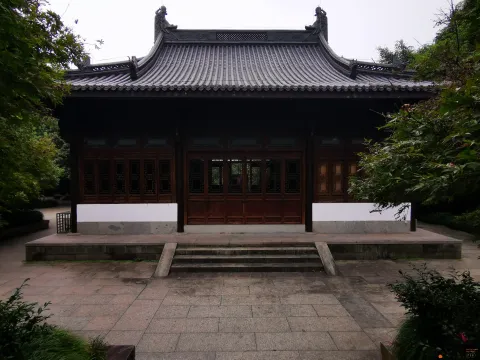九溪，理安寺