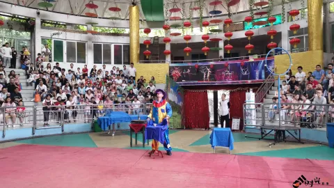 杭州动物园杂技表演