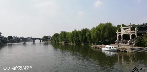 塘栖古镇，运河两岸景色