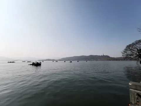 1月凛冬的西湖景色