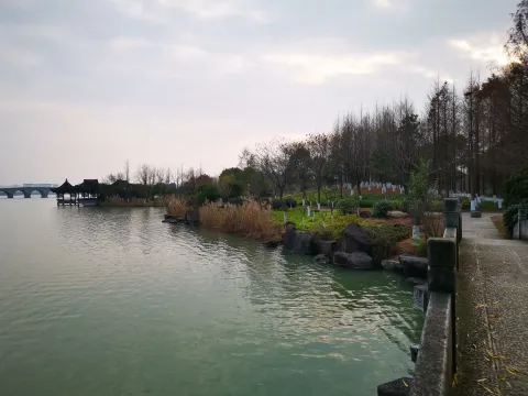 湘湖边的景色