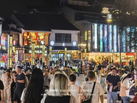 七里山塘的夜晚1