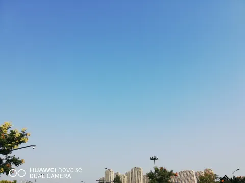 蓝天白云