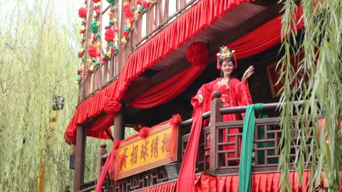 宋城街头表演