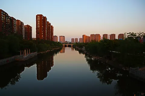 傍晚时分下的景色