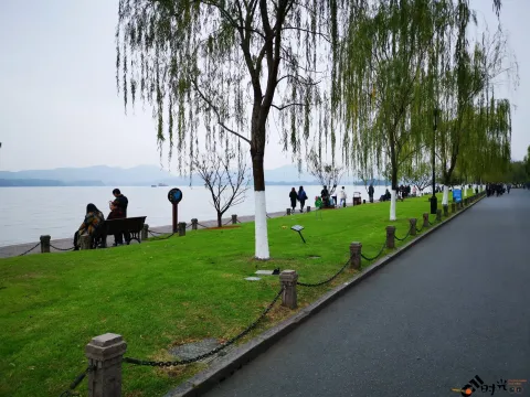 西湖，白堤
