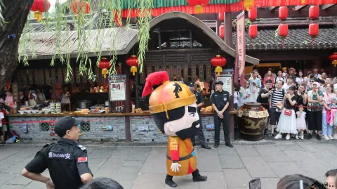 宋城街头表演