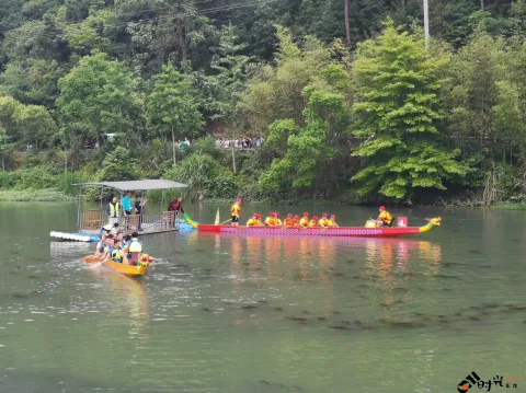 浦江茜溪悠谷，赛龙舟
