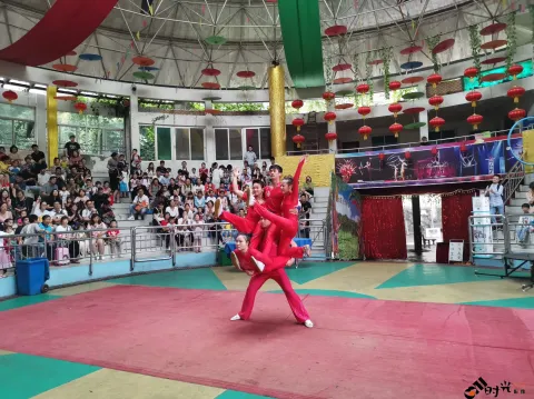 杭州动物园杂技表演