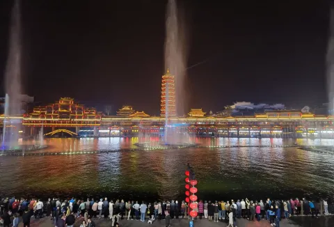 夜间的太湖古镇10