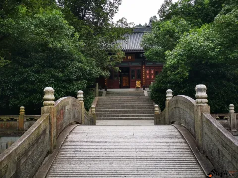 九溪，理安寺