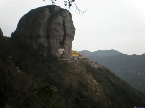 羊角洞